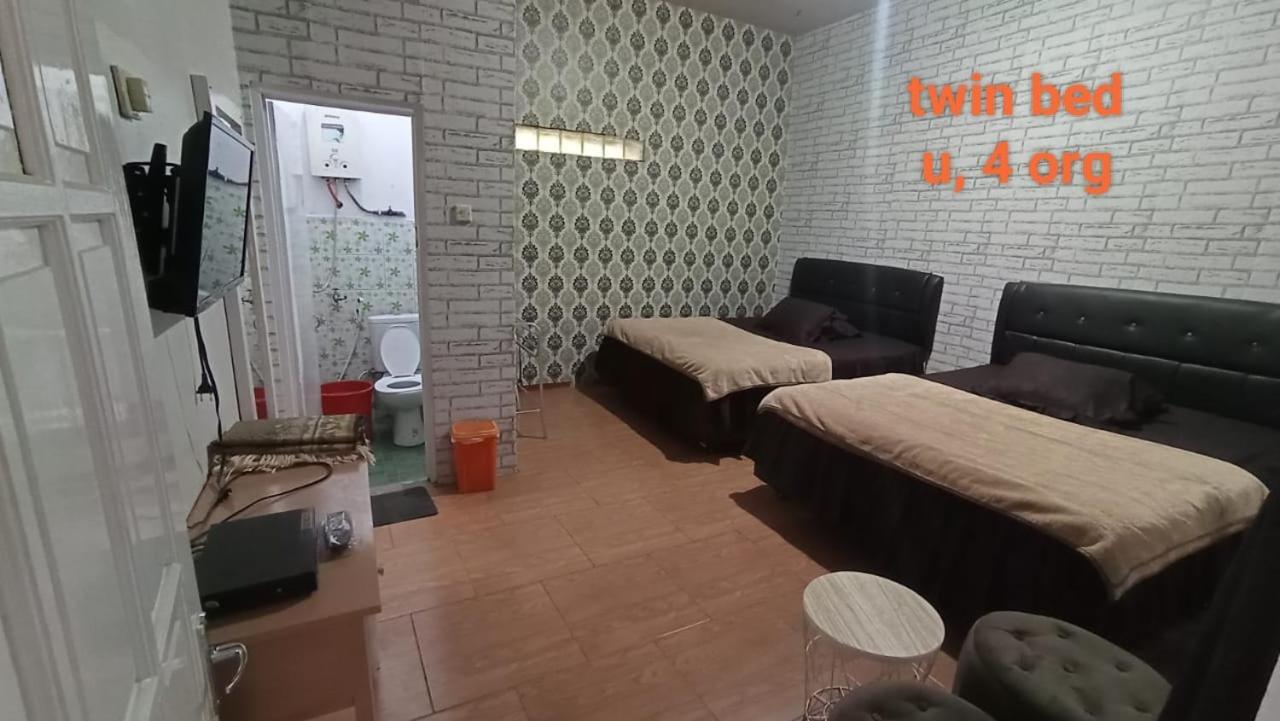 ホテル Dieng Ghuzy House Syariah Twin Bed Diyeng エクステリア 写真